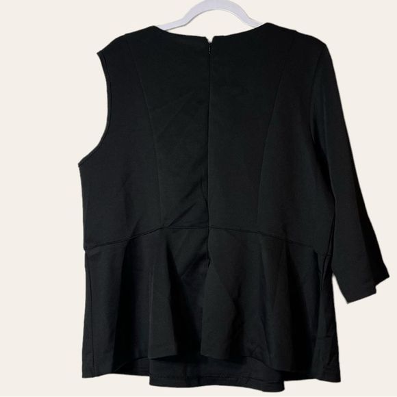 Eloquii || Black One Shoulder Top || 18 - Picture 2 of 2